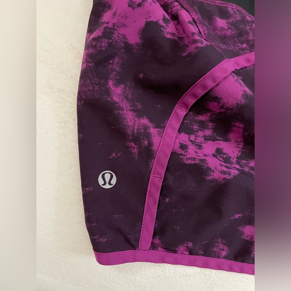 Lululemon Run Times Lined Shorts Plum Black Color Size 8 - Picture 7 of 8